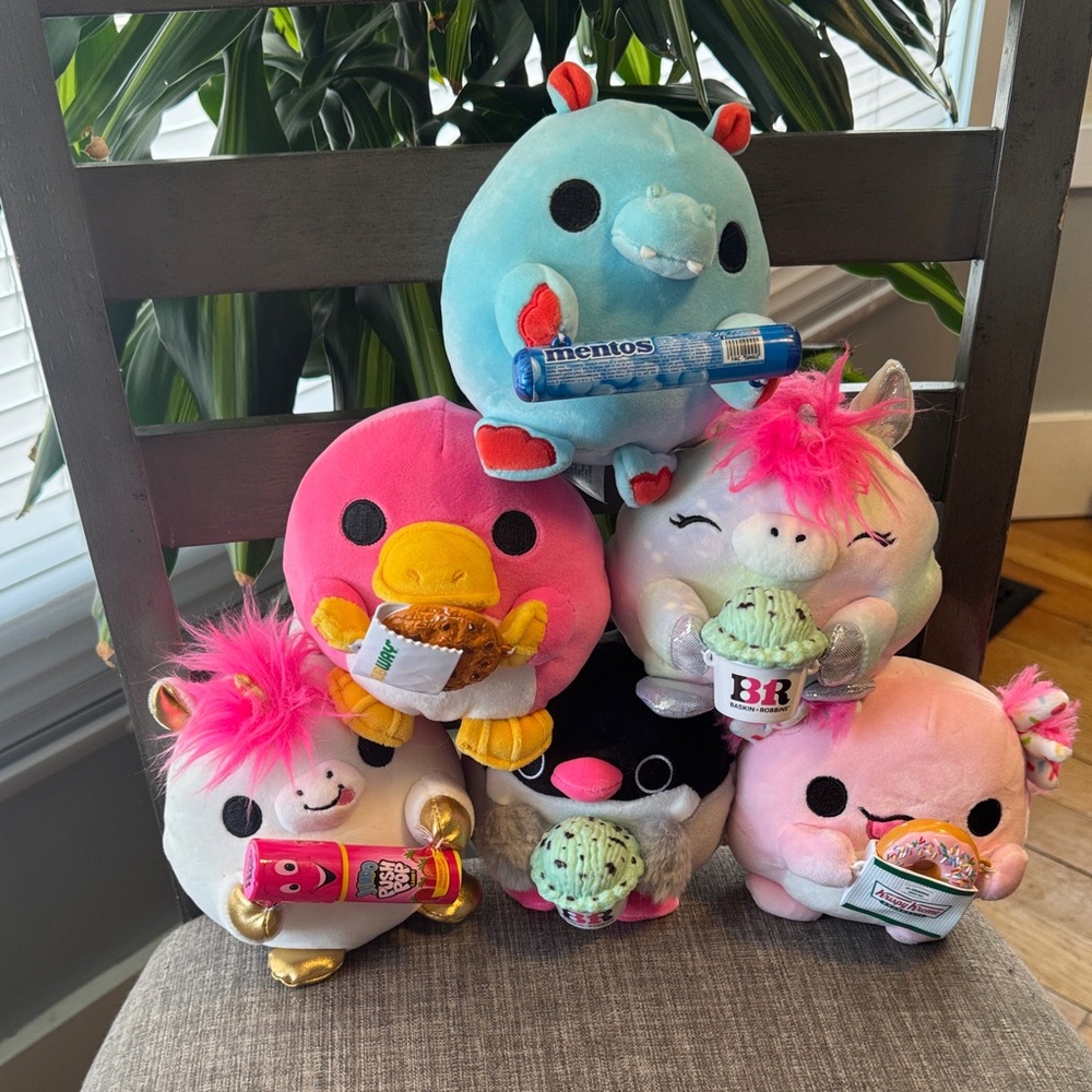 Lot of 6 different Snackles plush